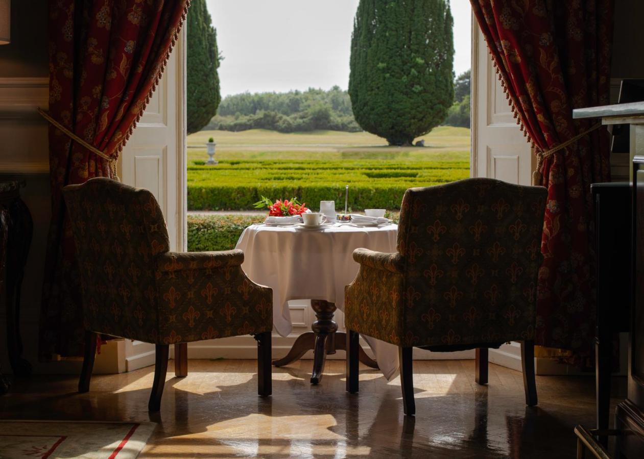 Castlemartyr Resort Hotel Экстерьер фото The dining room at the hotel