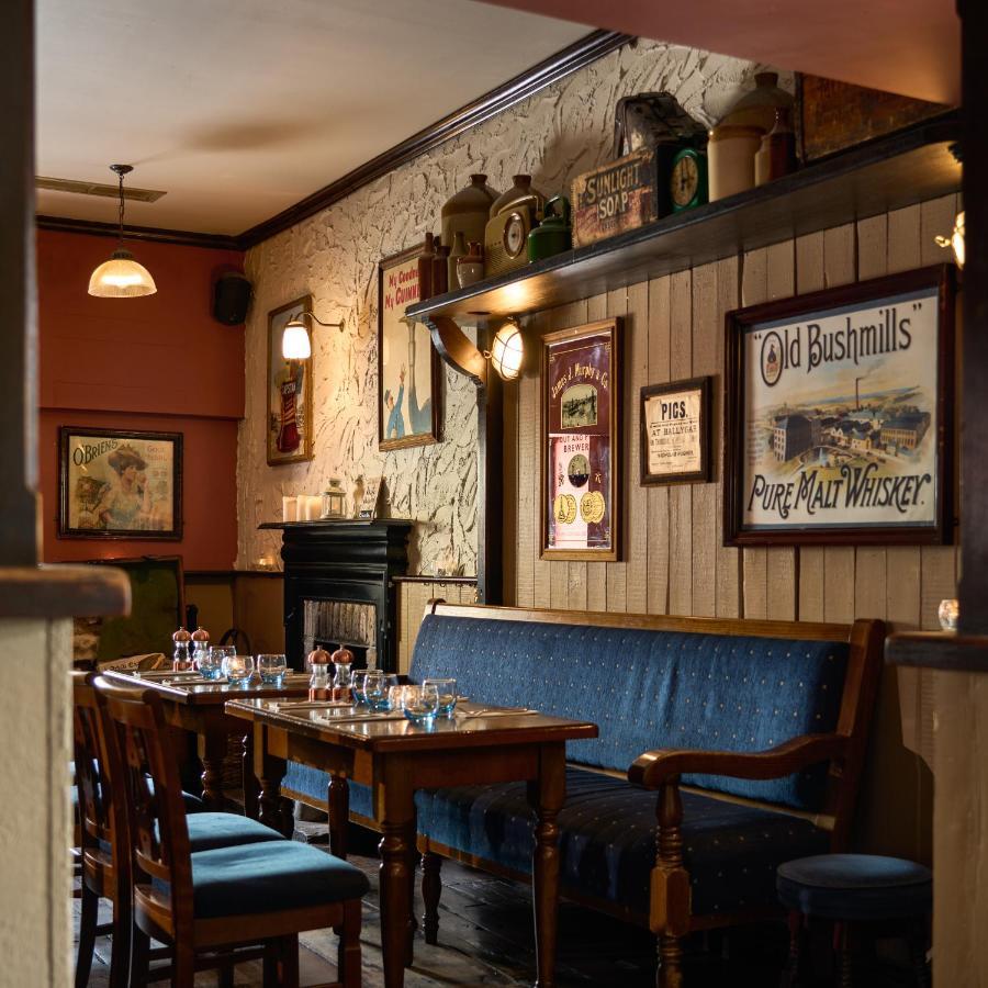 Castlemartyr Resort Hotel Экстерьер фото The interior of the Old Bushmills Inn